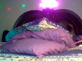 bigbootysarenalove's live room