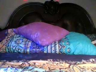 bigbootysarenalove's live room