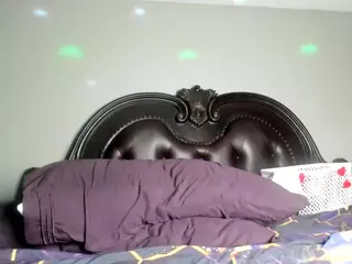 RenaSoBlasian's Live Sex Cam Show