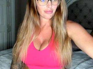kennasavage Live Webcam on CamSoda