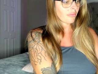 kennasavage Live Webcam on CamSoda