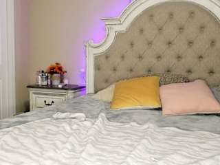 kennasavage Live Webcam on CamSoda