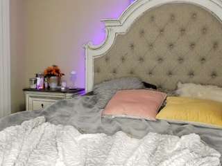 kennasavage Live Webcam on CamSoda