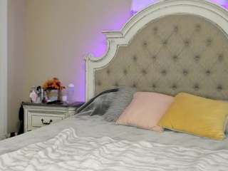 Live webcam model kennasavage on Soda Cams