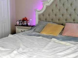 kennasavage Live Webcam on CamSoda