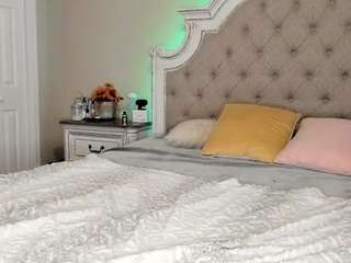 kennasavage Live Webcam on CamSoda