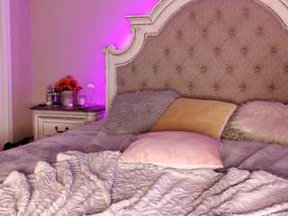 kennasavage Live Webcam on CamSoda