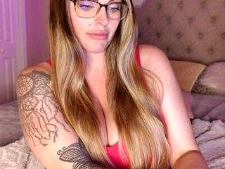 kennasavage Live Webcam on CamSoda