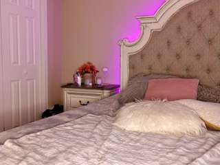 kennasavage's live room