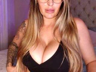 kennasavage Live Webcam on CamSoda