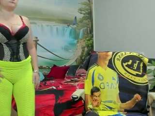 joyfuluntamed live cam preview