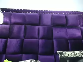 crushonme's Live Sex Cam Show