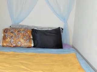 yasminayazzie Live Webcam on CamSoda