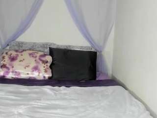 yasminayazzie Live Webcam on CamSoda