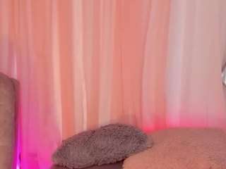 sarawiilson's CamSoda show and profile