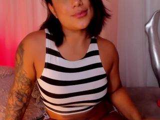 sarawiilson Live Webcam on CamSoda