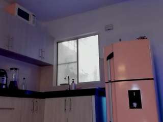 Live webcam model sarawiilson on Soda Cams