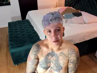 amyhouse's Live Sex Cam Show