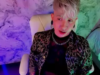 amyhouse's Live Sex Cam Show