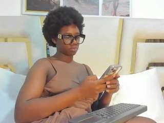 huddahmonroe