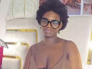 huddahmonroe