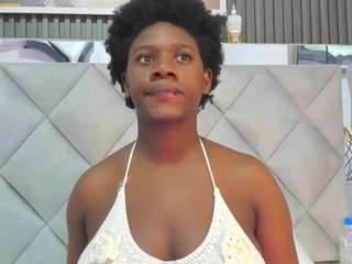  huddahmonroe chat room