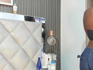  huddahmonroe chat room