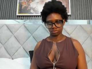 huddahmonroe Live Webcam on CamSoda