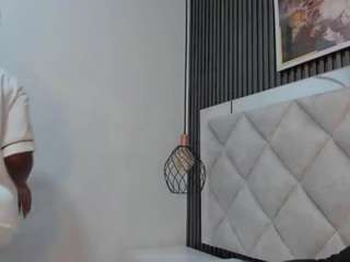 huddahmonroe Live Webcam on {site_name}