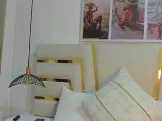 huddahmonroe's Live Sex Cam Show