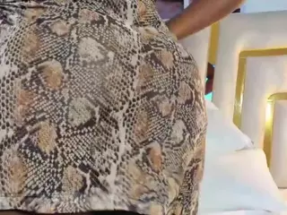 huddahmonroe's Live Sex Cam Show