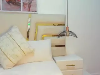 huddahmonroe's Live Sex Cam Show