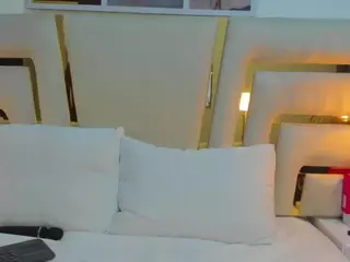 huddahmonroe's Live Sex Cam Show