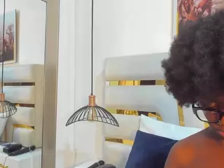 huddahmonroe's Live Sex Cam Show