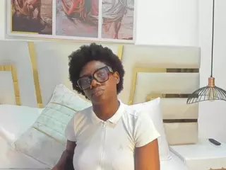 huddahmonroe's Live Sex Cam Show