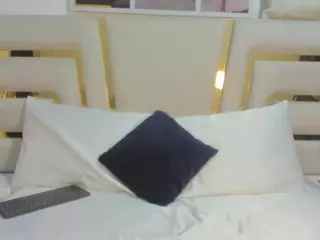 huddahmonroe's Live Sex Cam Show