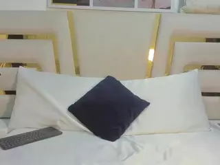 huddahmonroe's Live Sex Cam Show