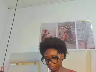 huddahmonroe's Live Sex Cam Show