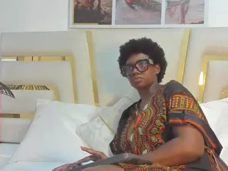 huddahmonroe's Live Sex Cam Show