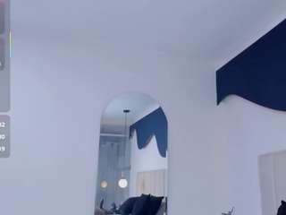 Claire Miller live cam preview
