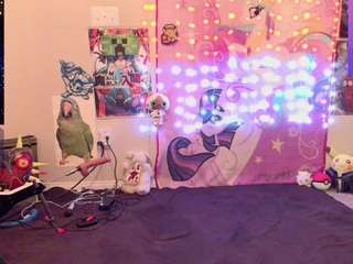 babyzelda's CamSoda show and profile