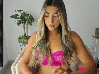 Cata Ruiz's Live Sex Cam Show