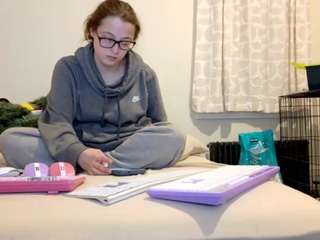 bambi8113 Live Webcam on CamSoda