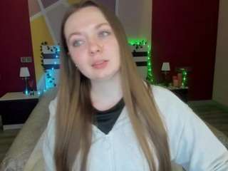 bettygold's CamSoda show and profile