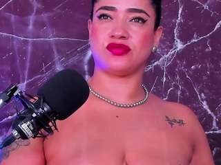 hannamiills Live Webcam on CamSoda