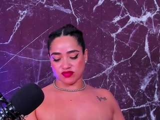 hannamiills's CamSoda show and profile