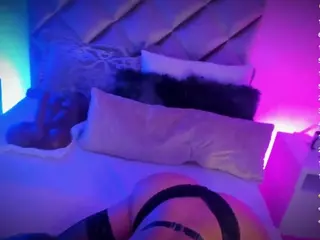 Malaia Hills's Live Sex Cam Show