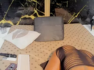 Naomi's Live Sex Cam Show