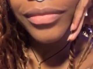 cassandraray Live Webcam on CamSoda