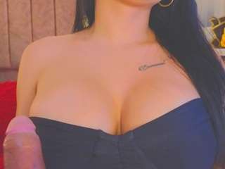 ginaakemi Live Webcam on CamSoda